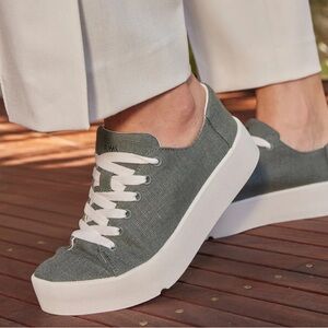 Verona Lace-Up Sneaker - Bonsai Green